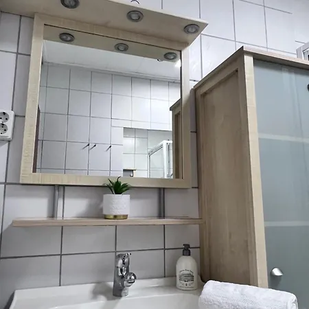 Moderne, Helle Mit Terasse 15min Bis Ob Centro, Klimaanlage Apartamento