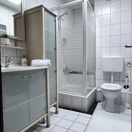 Apartamento Moderne, Helle Mit Terasse 15min Bis Ob Centro, Klimaanlage Dinslaken