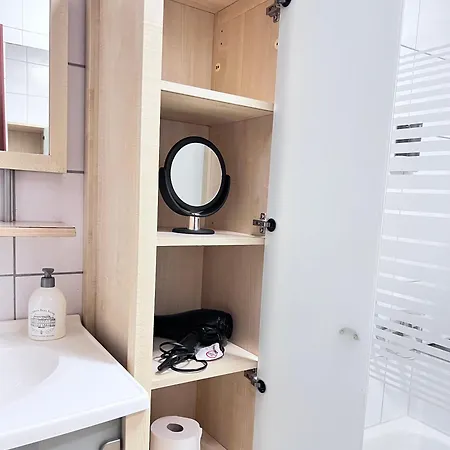 Moderne, Helle Mit Terasse 15min Bis Ob Centro, Klimaanlage Apartamento