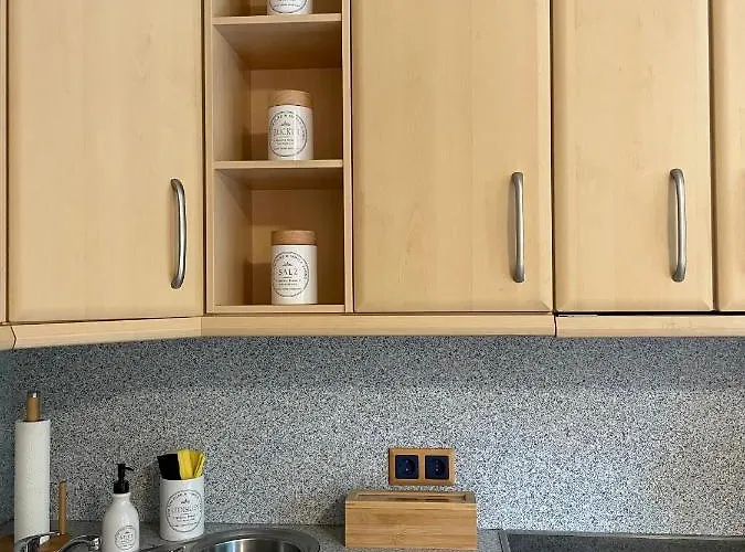 Moderne, Helle Mit Terasse 15min Bis Ob Centro, Klimaanlage Apartman *